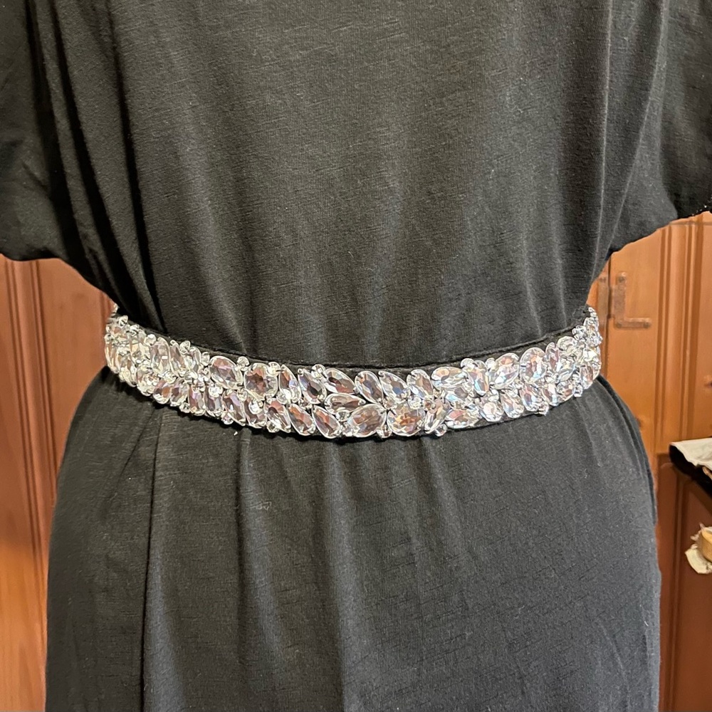 Velvet/ Rhinestone Front stretch Belt